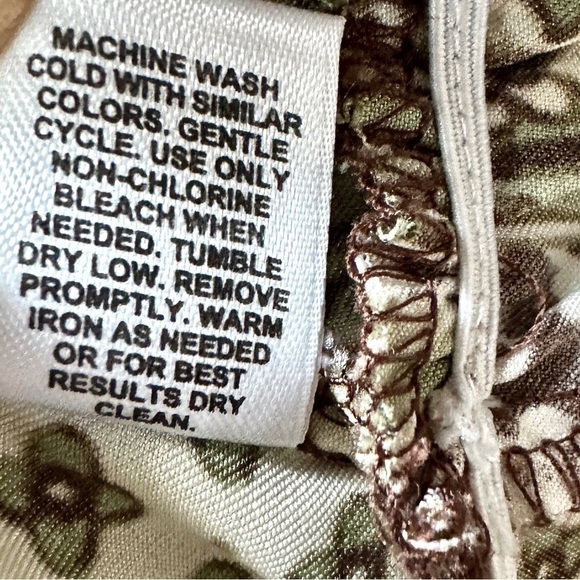 CATO Paisley Ruffled Short Sleeve Blouse Size S - Picture 7 of 7